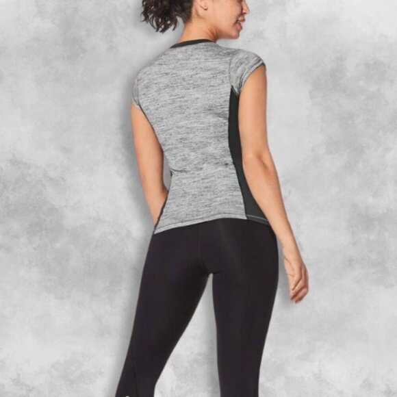 Lululemon Crew Neck Tee Shirt Short Sleeve Moisture Wicking Black Gray W Medium - Picture 2 of 7